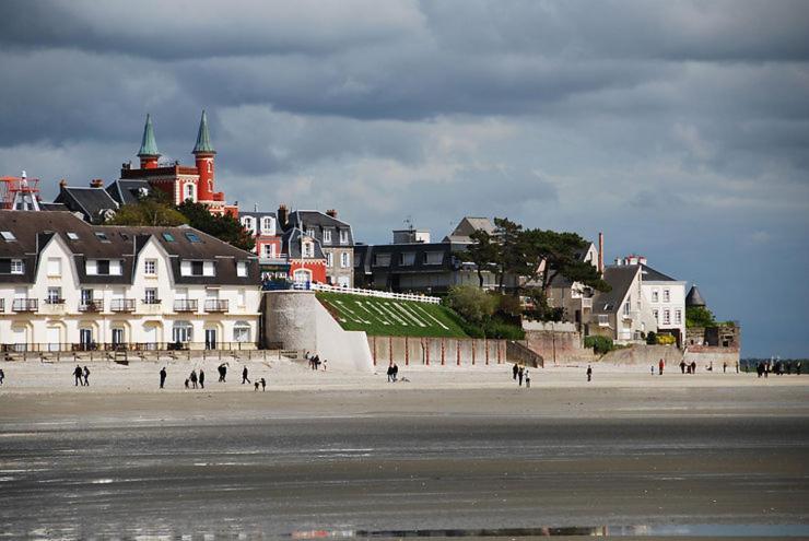 Les Portes De La Baie